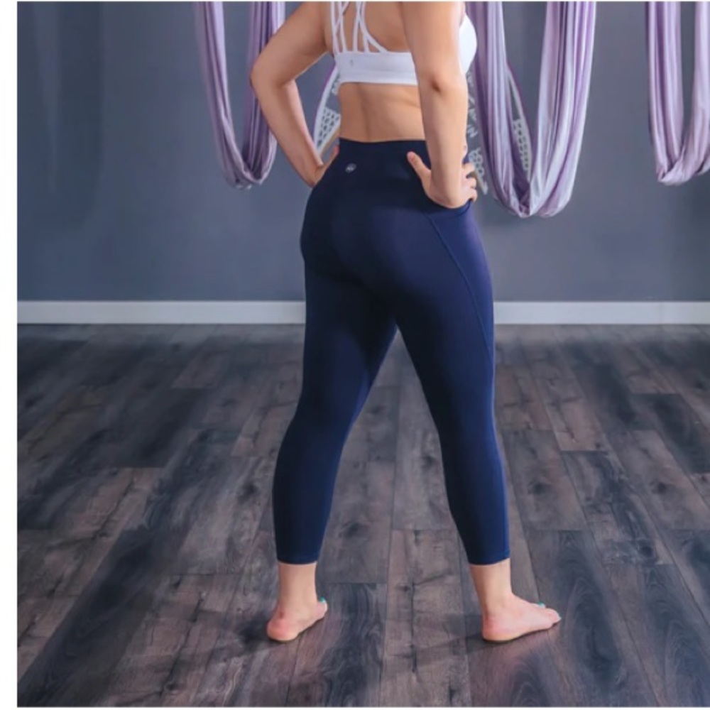 Senita athletics pocket leggings